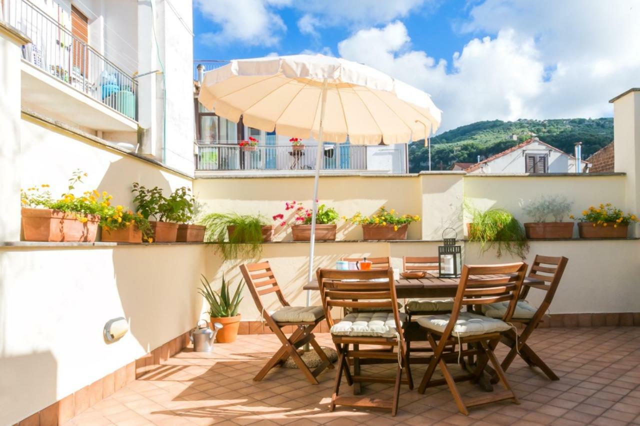 Terrazza Felicienne Daire Sorrento Dış mekan fotoğraf