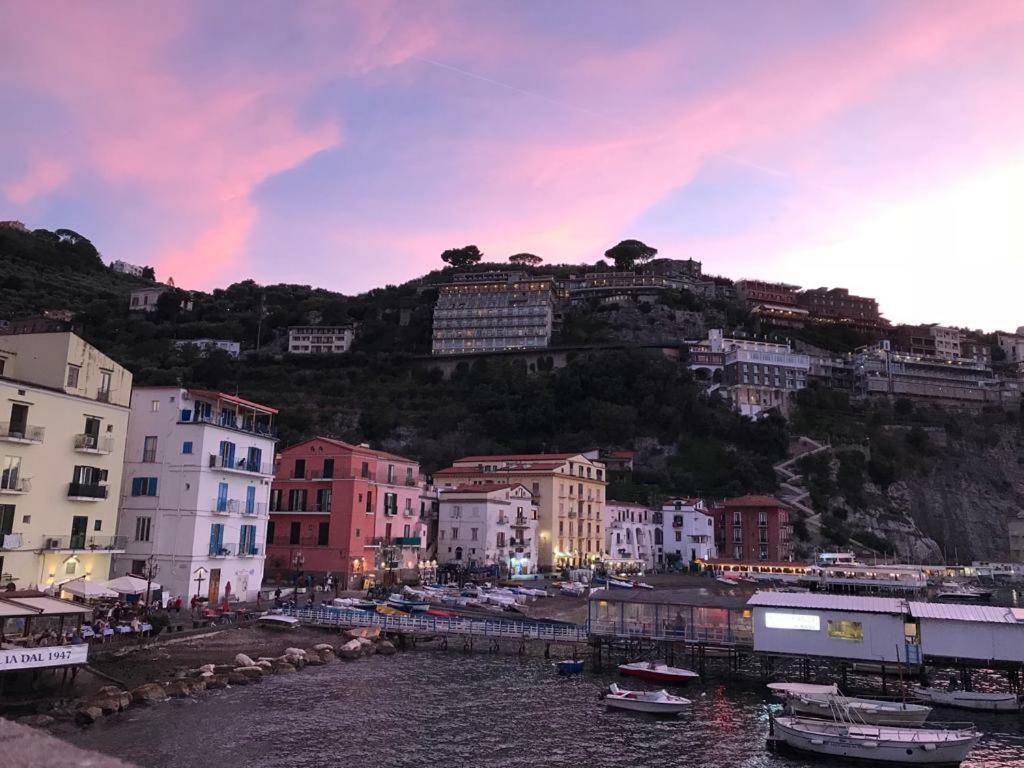 Terrazza Felicienne Daire Sorrento Dış mekan fotoğraf